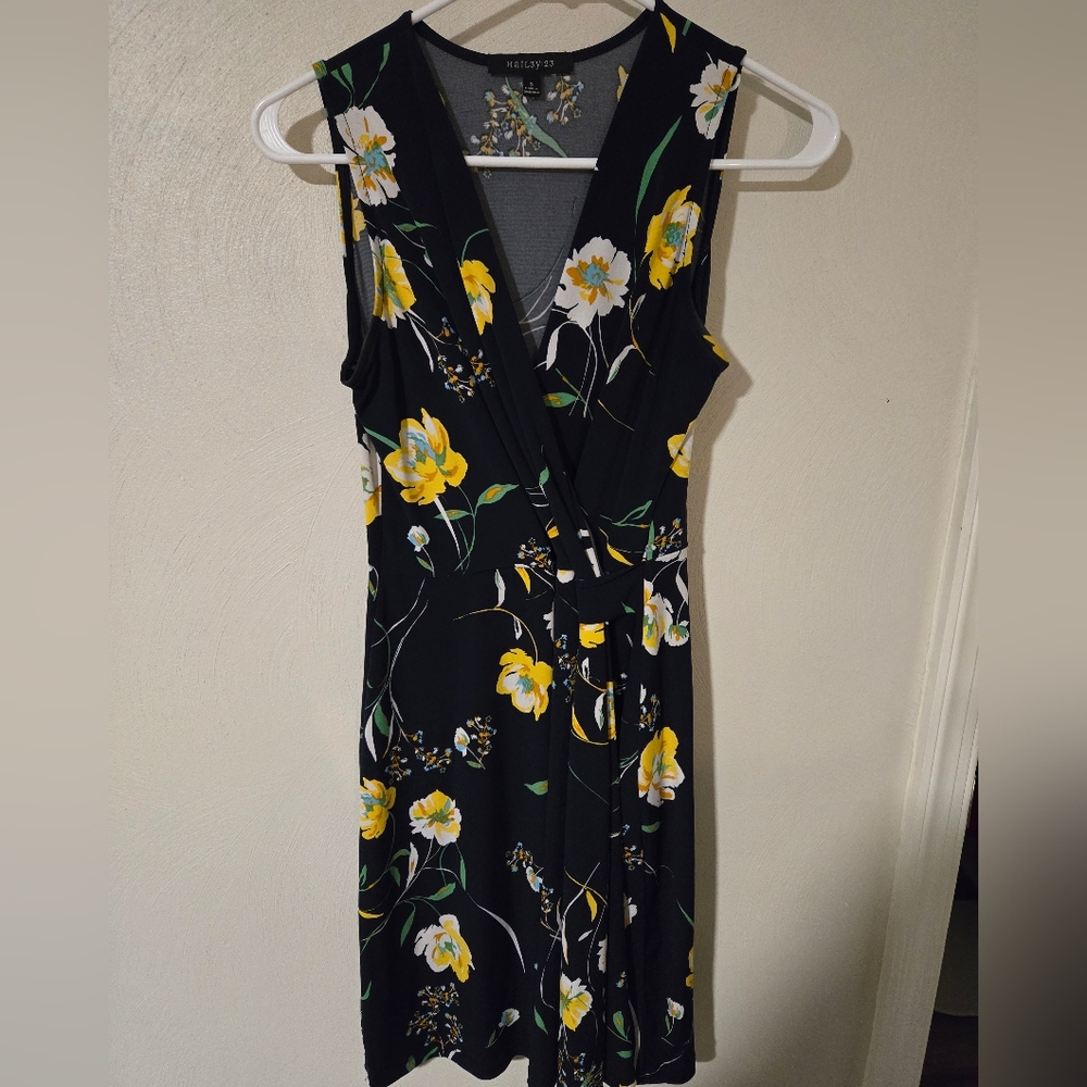 Floral faux wrap dress size small